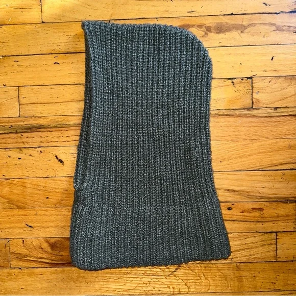 Infielder design knit Gray Hood balaclava